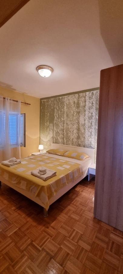 Apartman "Cvita" ドラゲ エクステリア 写真